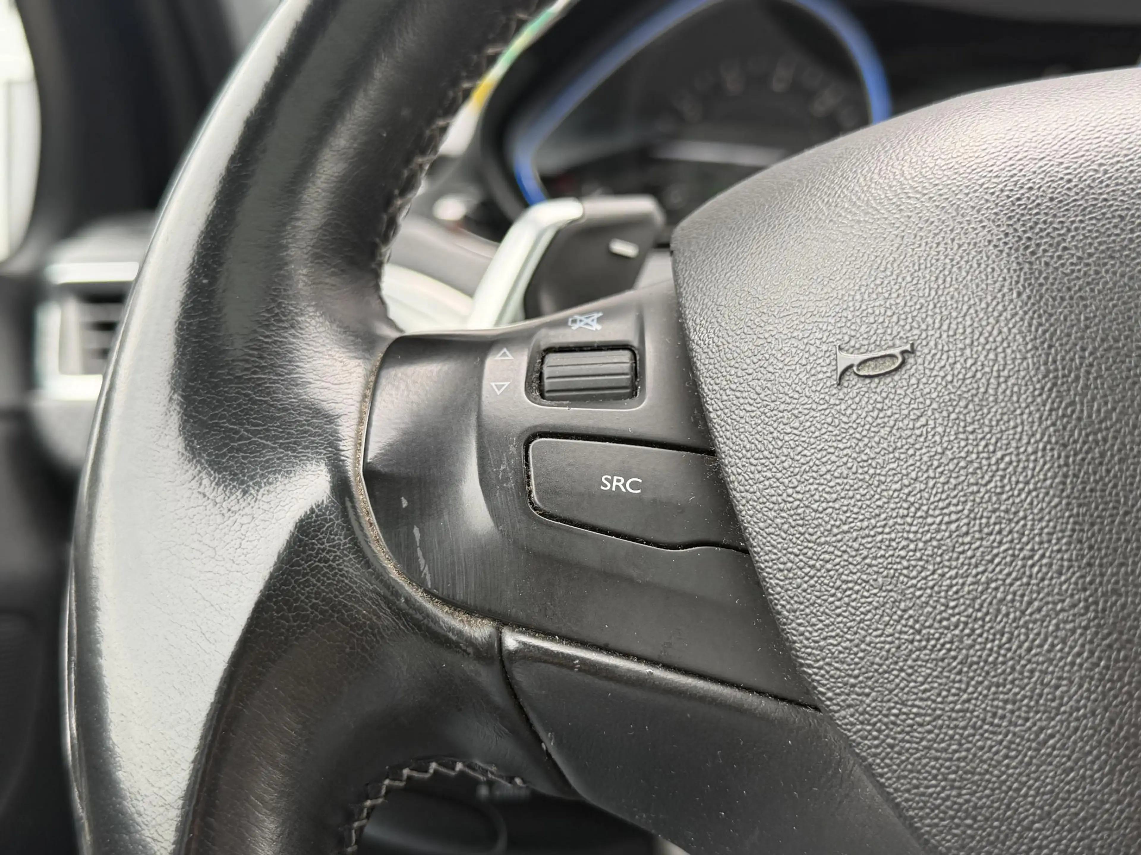 Peugeot 2008 1.2 PureTech Allure Automaat - Navigatie - Climate — photo 13