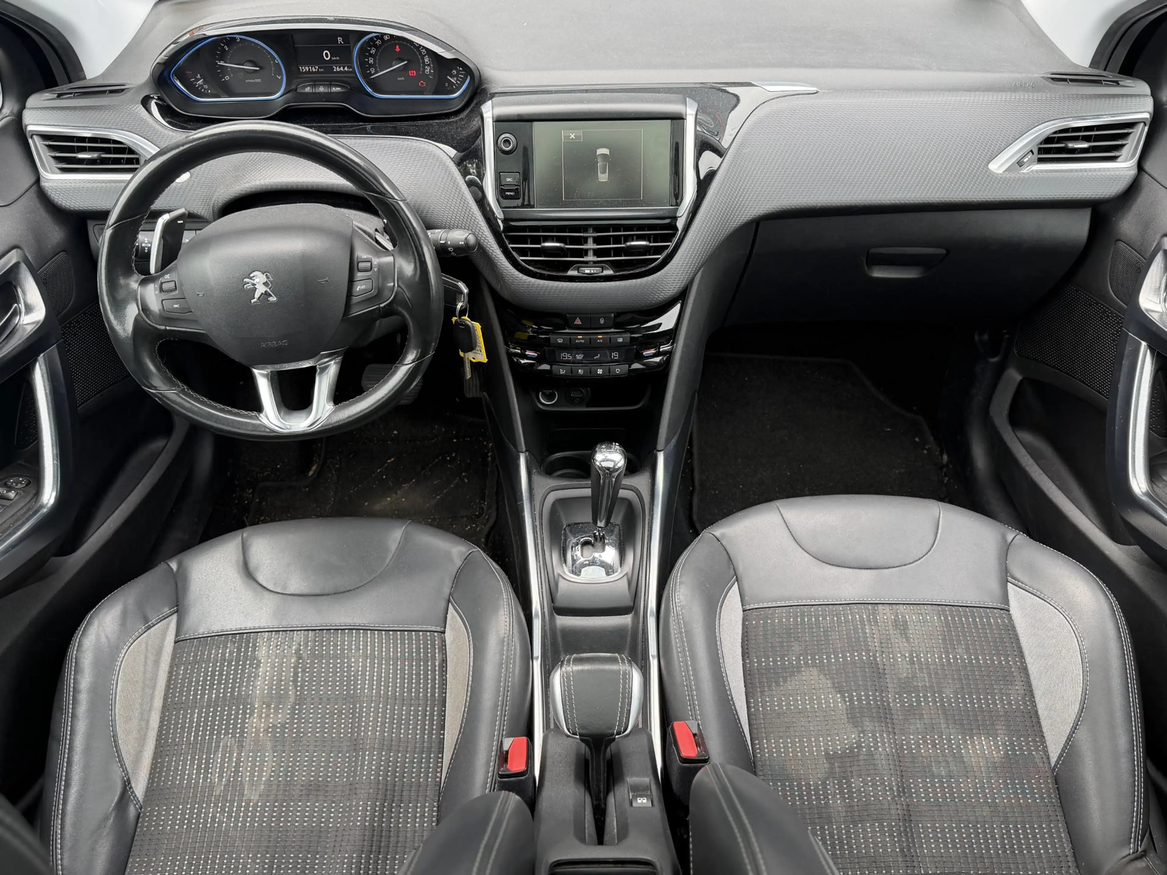 Peugeot 2008 1.2 PureTech Allure Automaat - Navigatie - Climate — photo 11