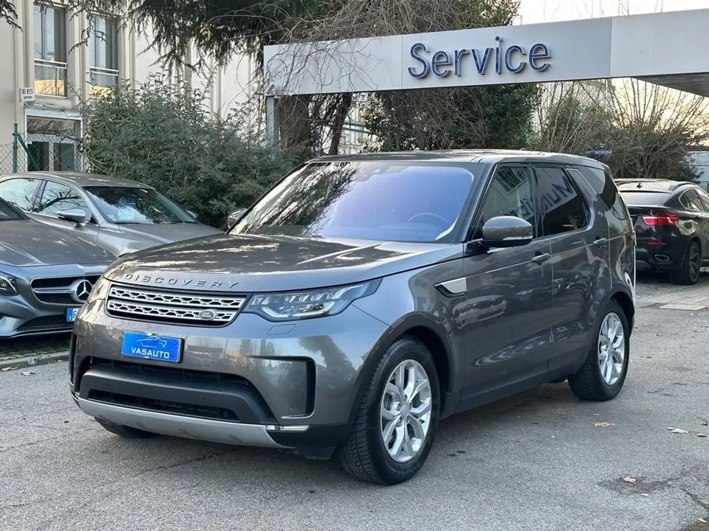 Land Rover Discovery 2.0 SD4 240 CV HSE Luxury Grey - 2