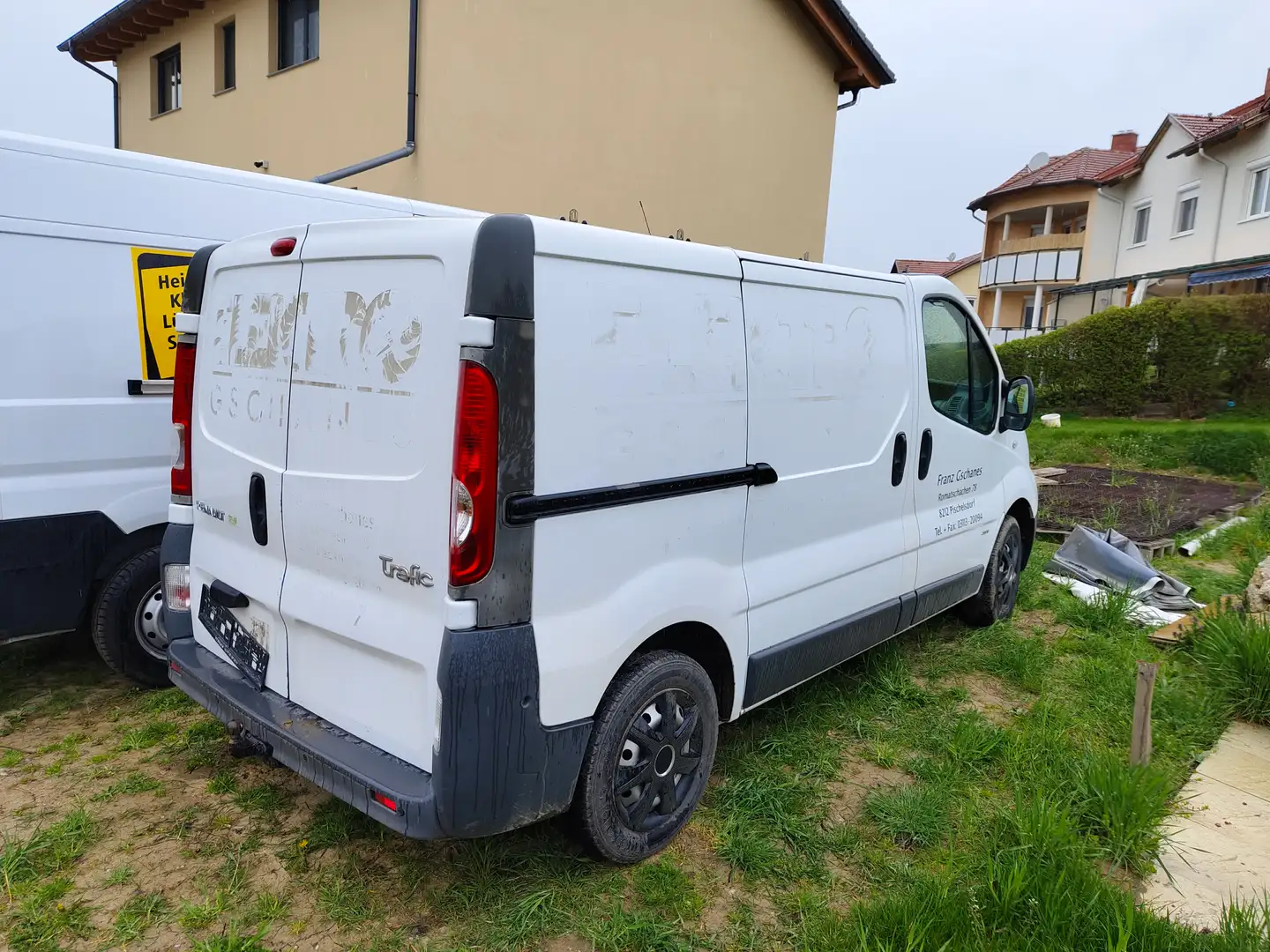 Renault Trafic Trafic Gen. Expr. L1H1 2,0 dCi DPF Expression Weiß - 2