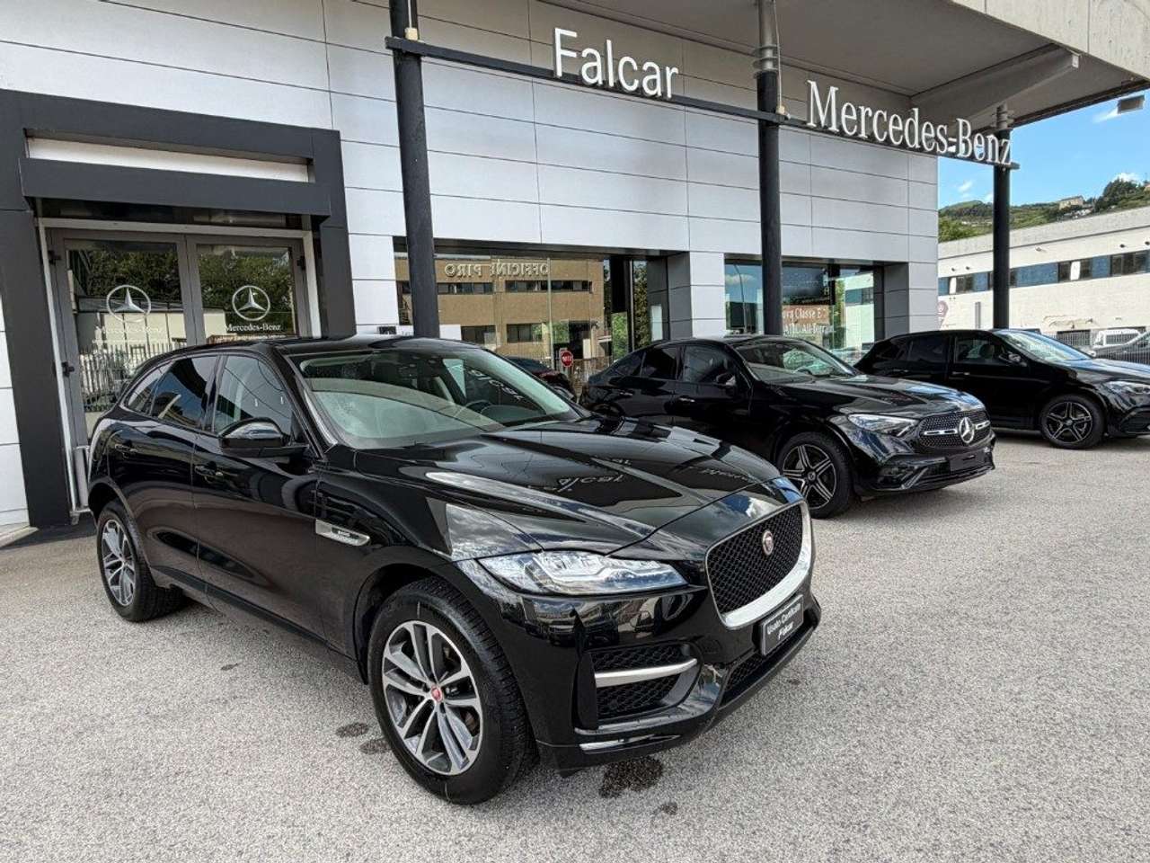 Jaguar F-Pace 2.0 D 180 CV AWD aut. R-Sport