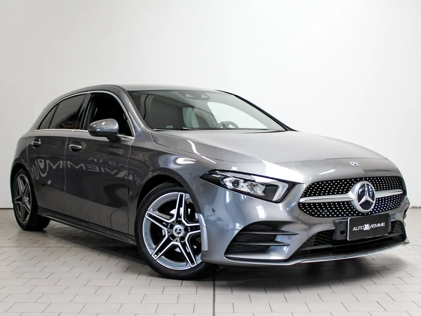 Mercedes-Benz A 180 Classe A Premium auto Grigio - 1