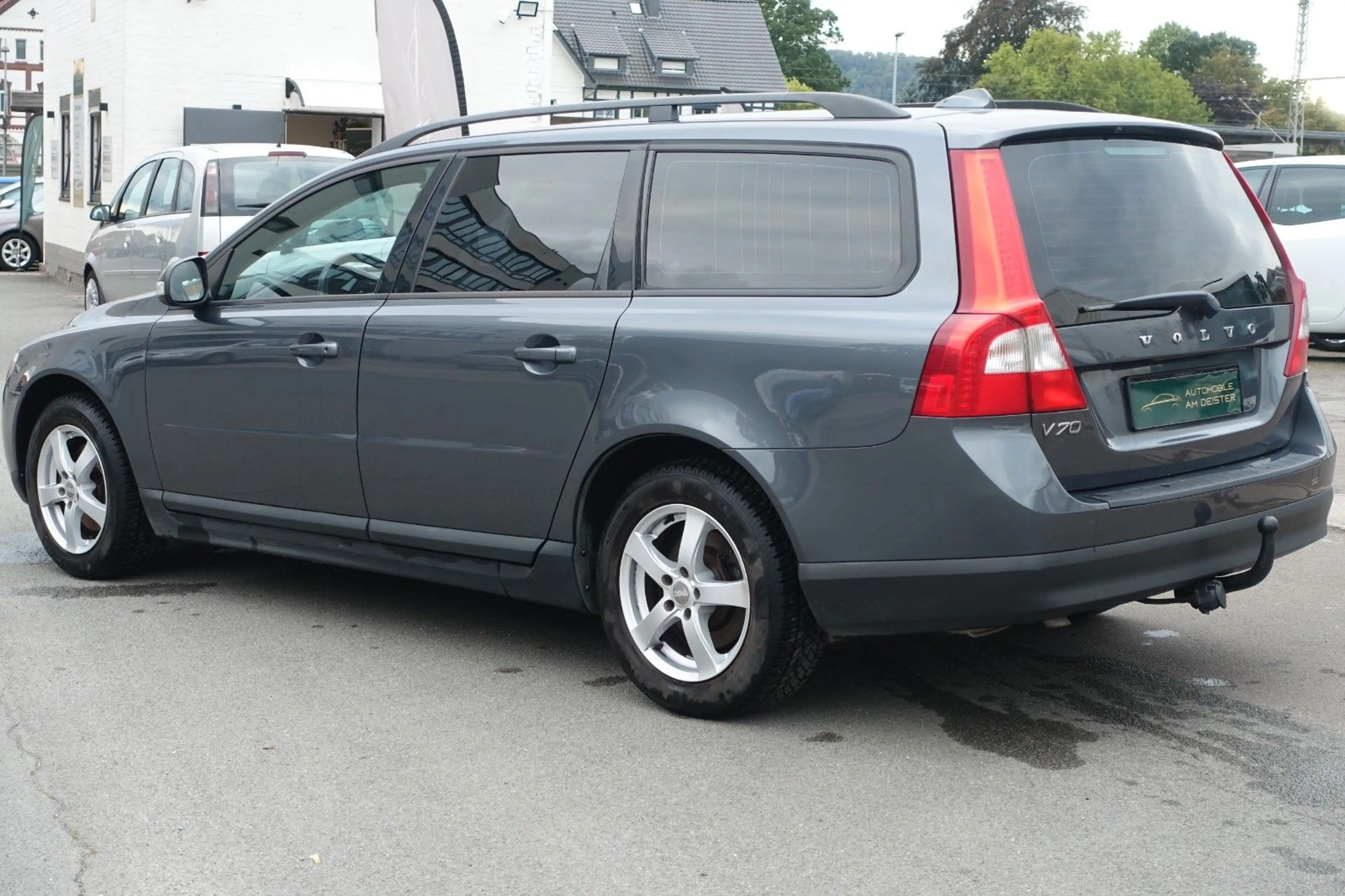 Volvo V70 Kombi 2.0*KLIMA*AHK*TEMPOMAT*TÜV+SERVICE NEU — photo 5