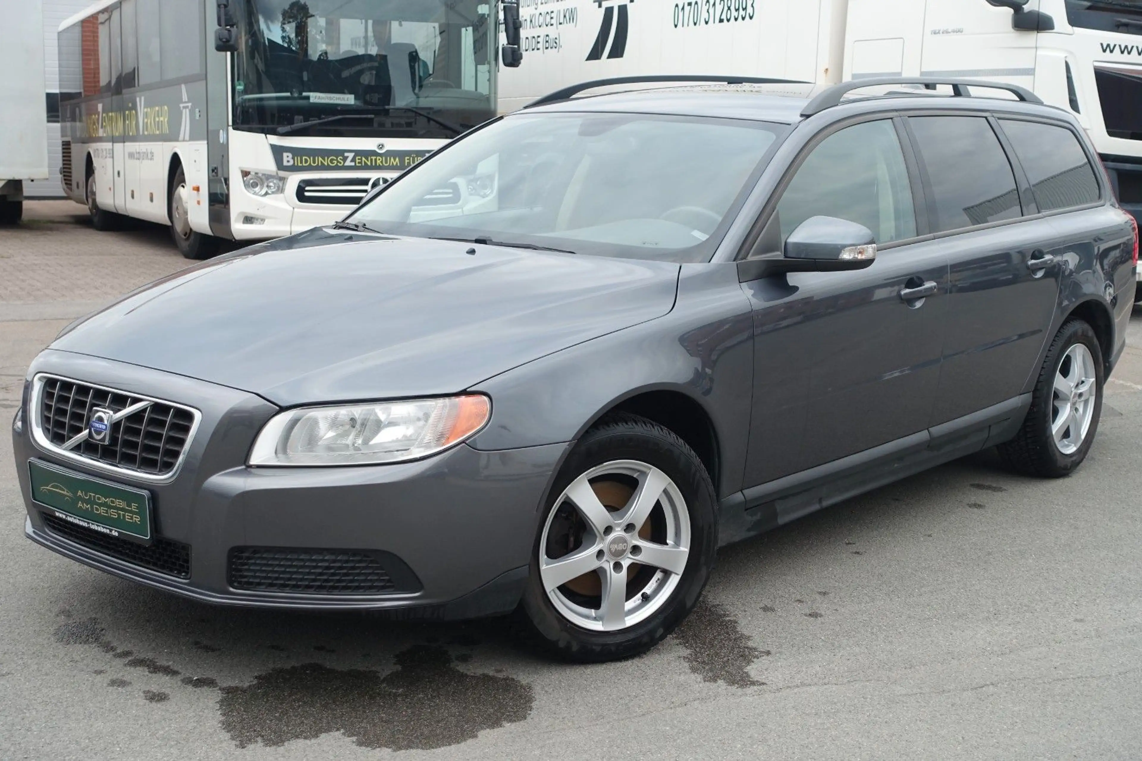 Volvo V70 Kombi 2.0*KLIMA*AHK*TEMPOMAT*TÜV+SERVICE NEU — photo 2