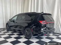 Chrysler Pacifica 2027