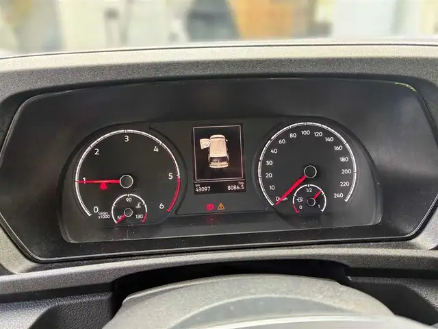 Volkswagen Caddy view 9