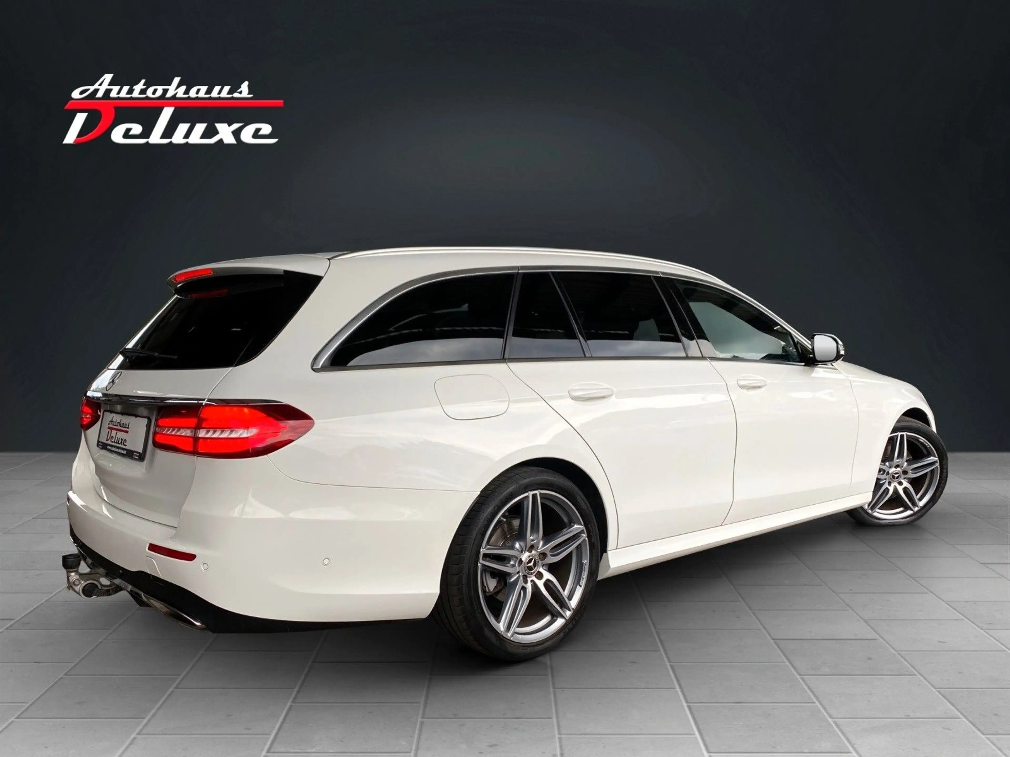 Mercedes-Benz E 250 T AMG-LINE NAVI-KAMERA-EGSD-AHK-LED-STHZ-H — photo 7