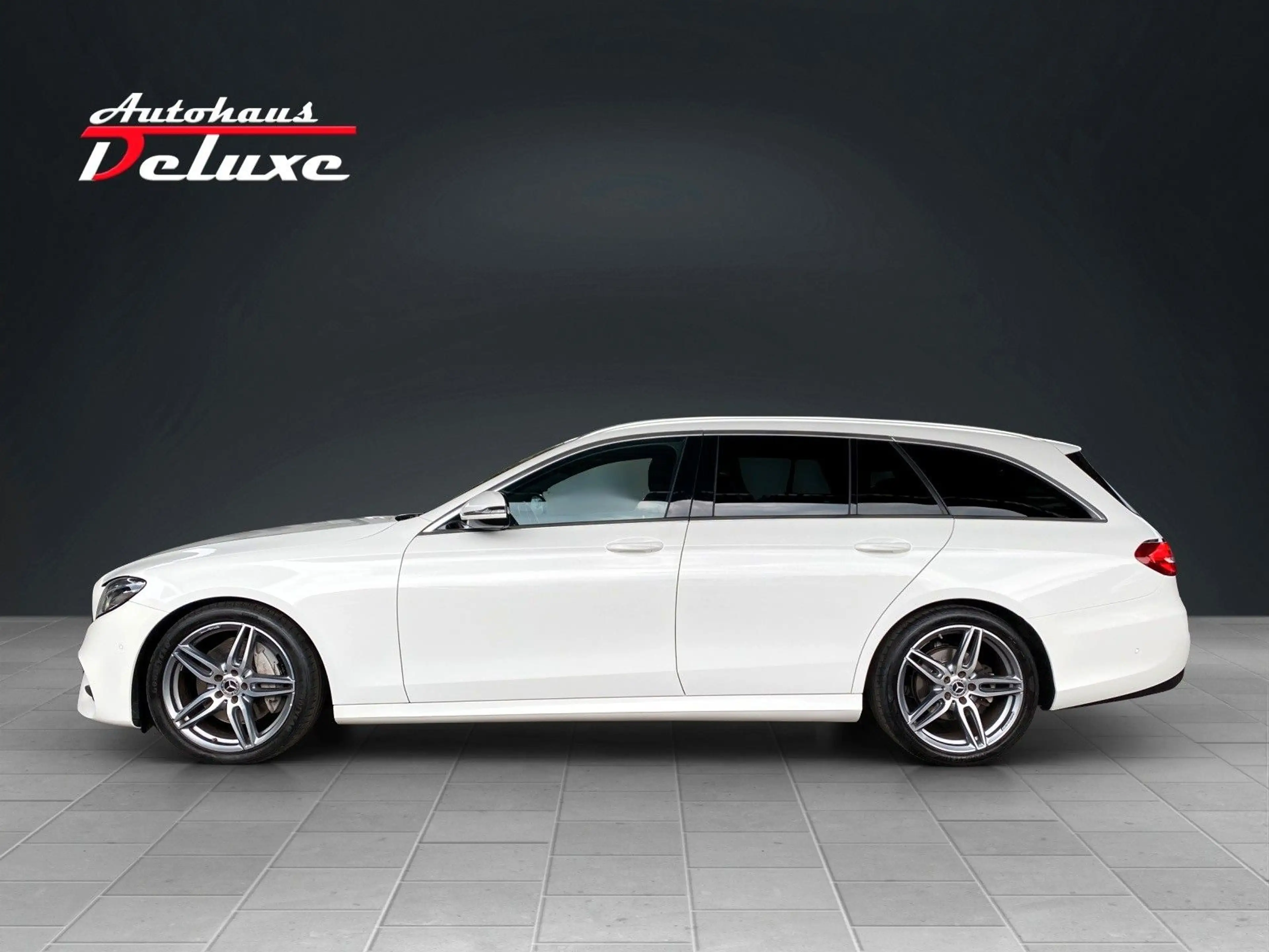 Mercedes-Benz E 250 T AMG-LINE NAVI-KAMERA-EGSD-AHK-LED-STHZ-H — photo 4