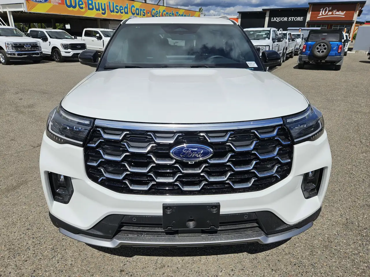 Ford Explorer снимка Ford Explorer