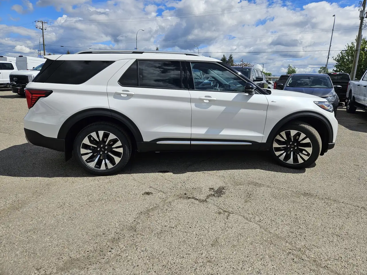 Ford Explorer снимка Ford Explorer