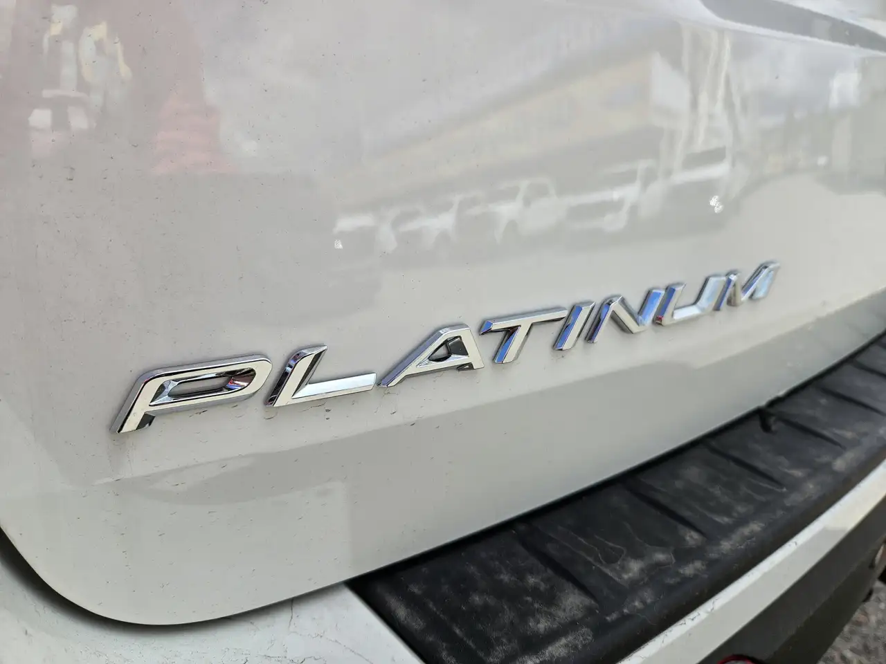 Ford Explorer снимка Ford Explorer