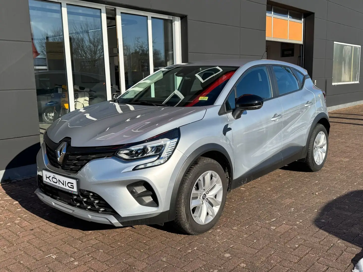 Renault Captur TCe 140 EDC EVOLUTION NAVI*CARPLAY*KAMERA Grijs - 1