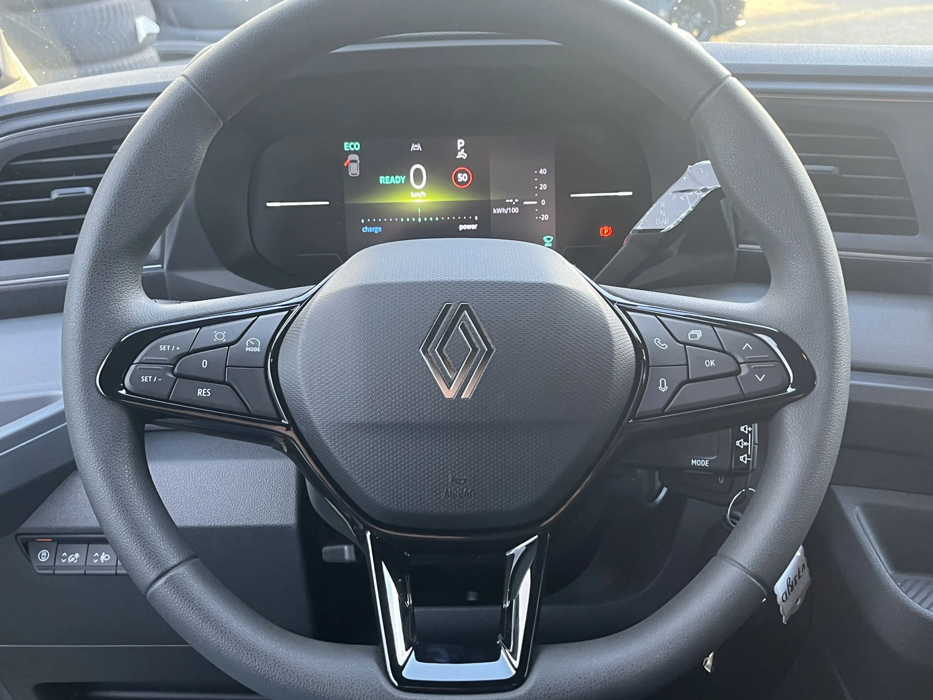 Renault Master E-Tech T35 L2H2 Extra long range 87 kWh | Navigati — photo 19