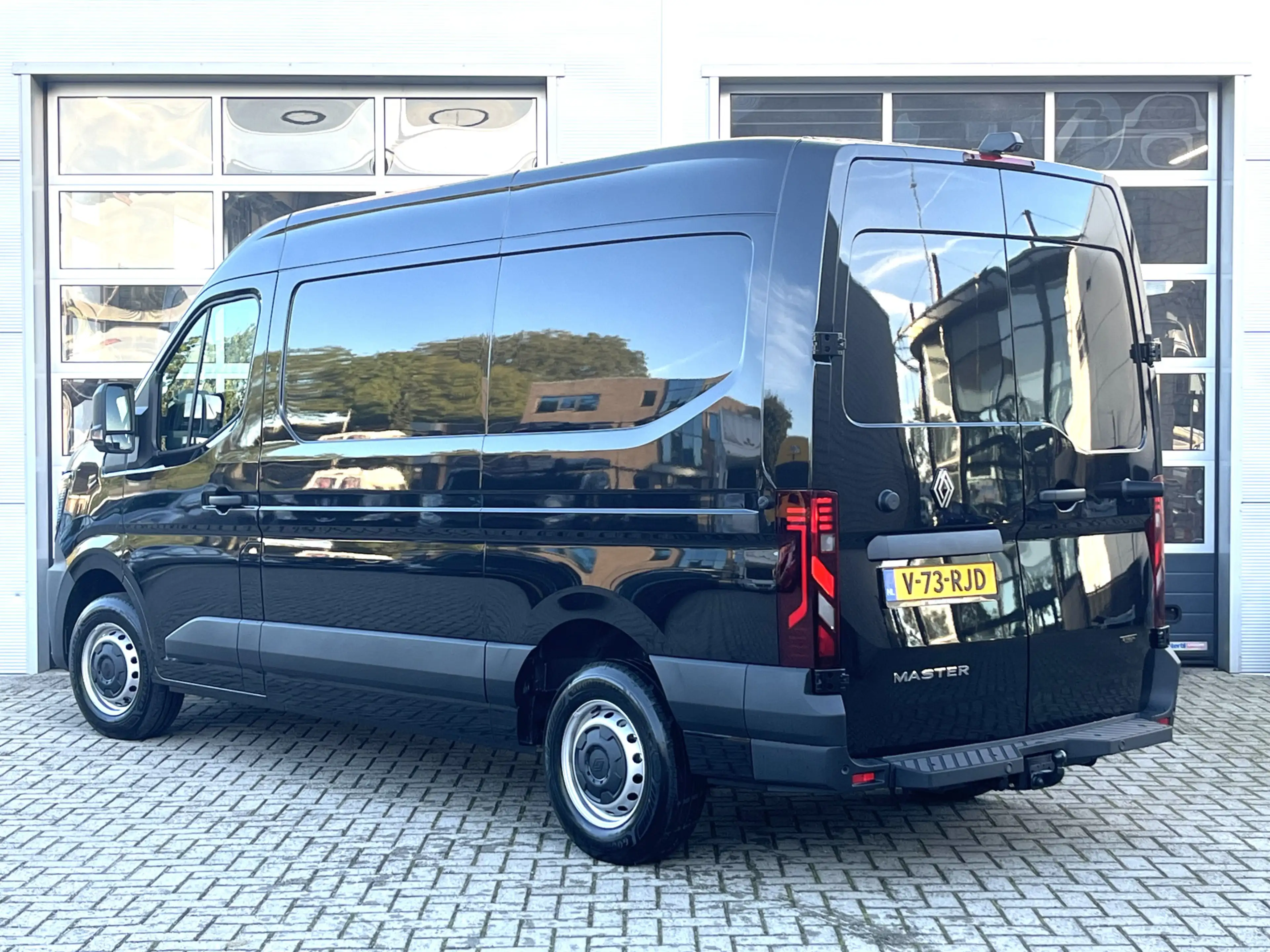 Renault Master E-Tech T35 L2H2 Extra long range 87 kWh | Navigati — photo 7