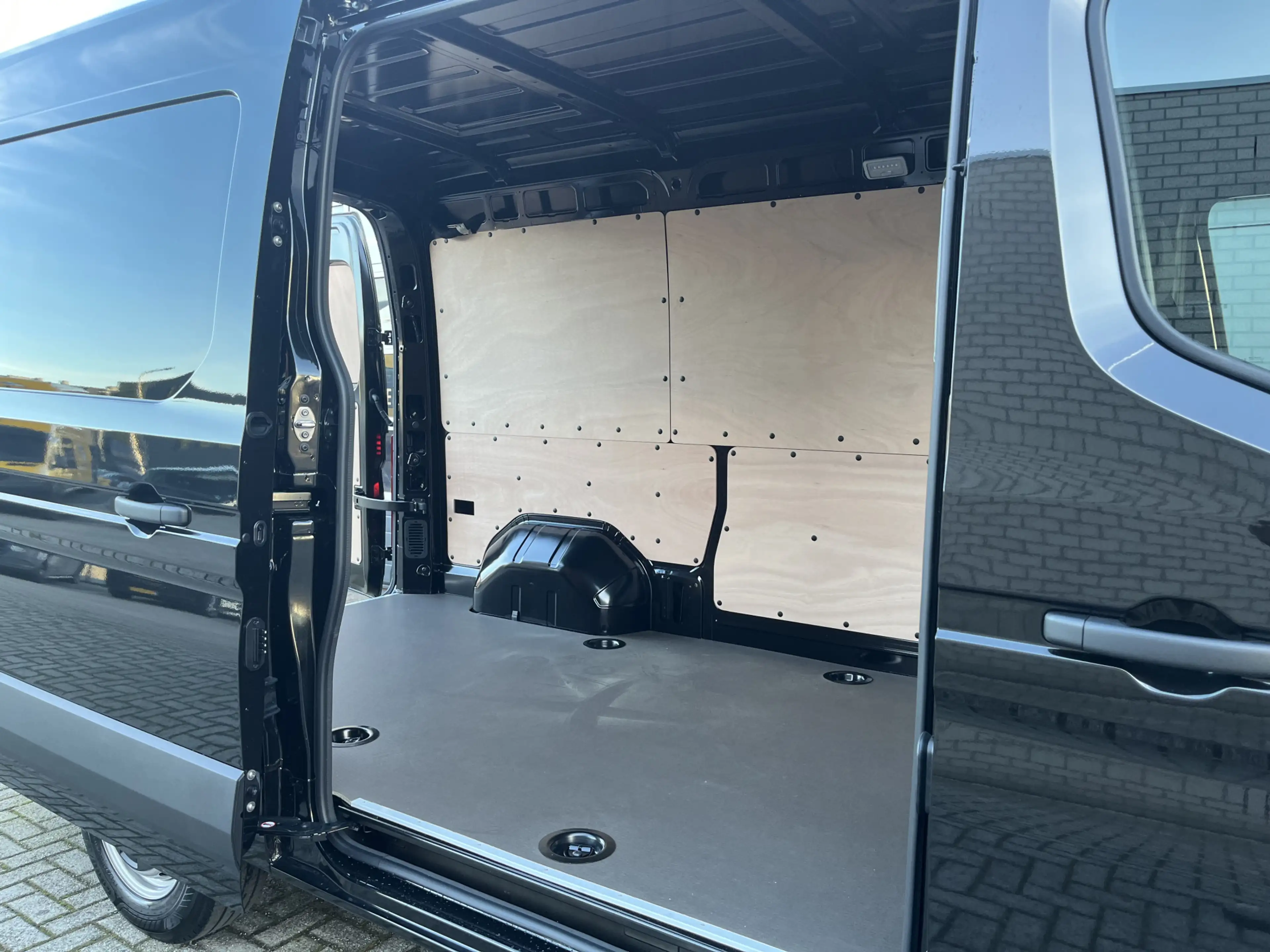 Renault Master E-Tech T35 L2H2 Extra long range 87 kWh | Navigati — photo 12