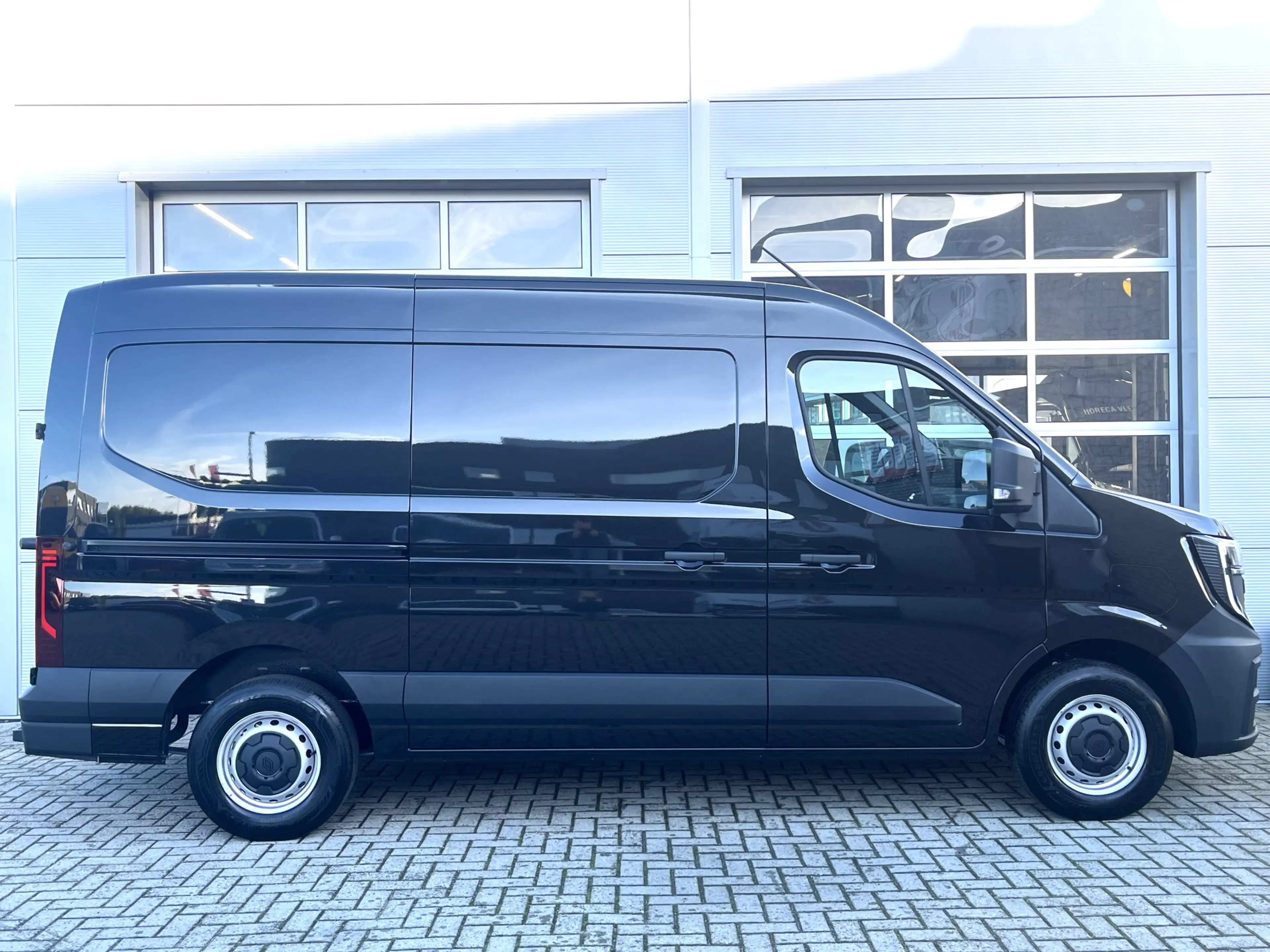 Renault Master E-Tech T35 L2H2 Extra long range 87 kWh | Navigati — photo 3
