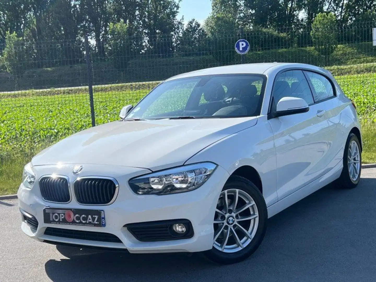 BMW 114 (F21/F20) 114D 95CH URBANCHIC 3P Blanc - 1