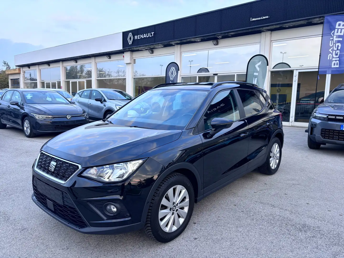 SEAT Arona Arona 1.0 tgi Style 90cv Metano Negro - 1