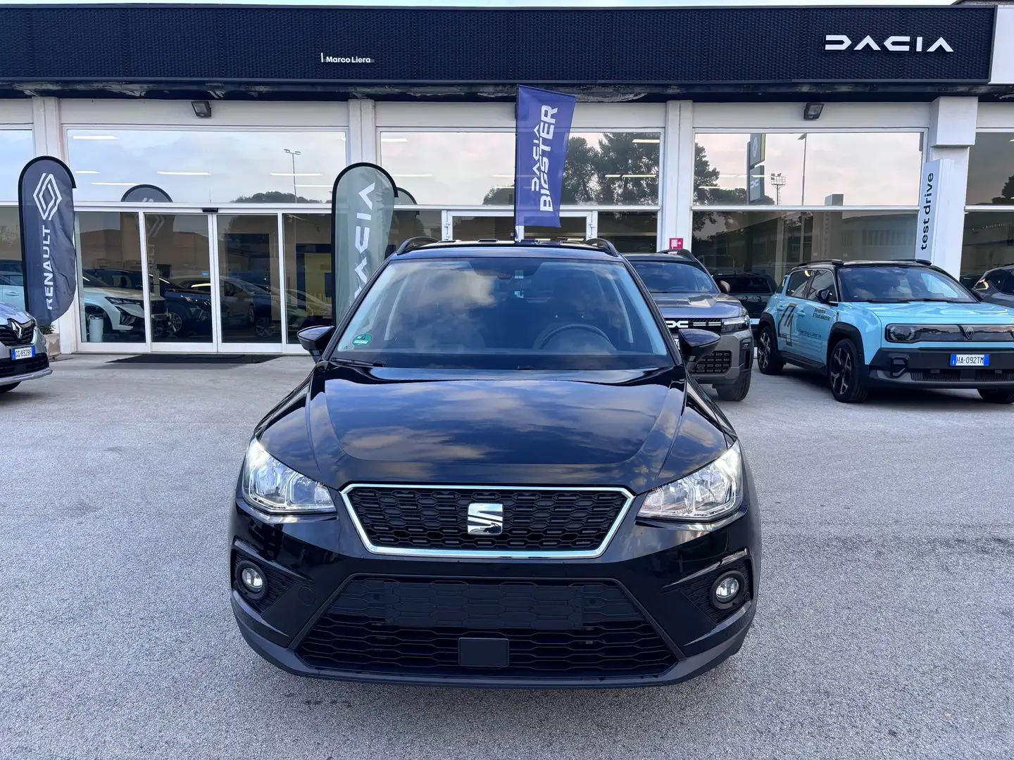 SEAT Arona Arona 1.0 tgi Style 90cv Metano Negro - 2