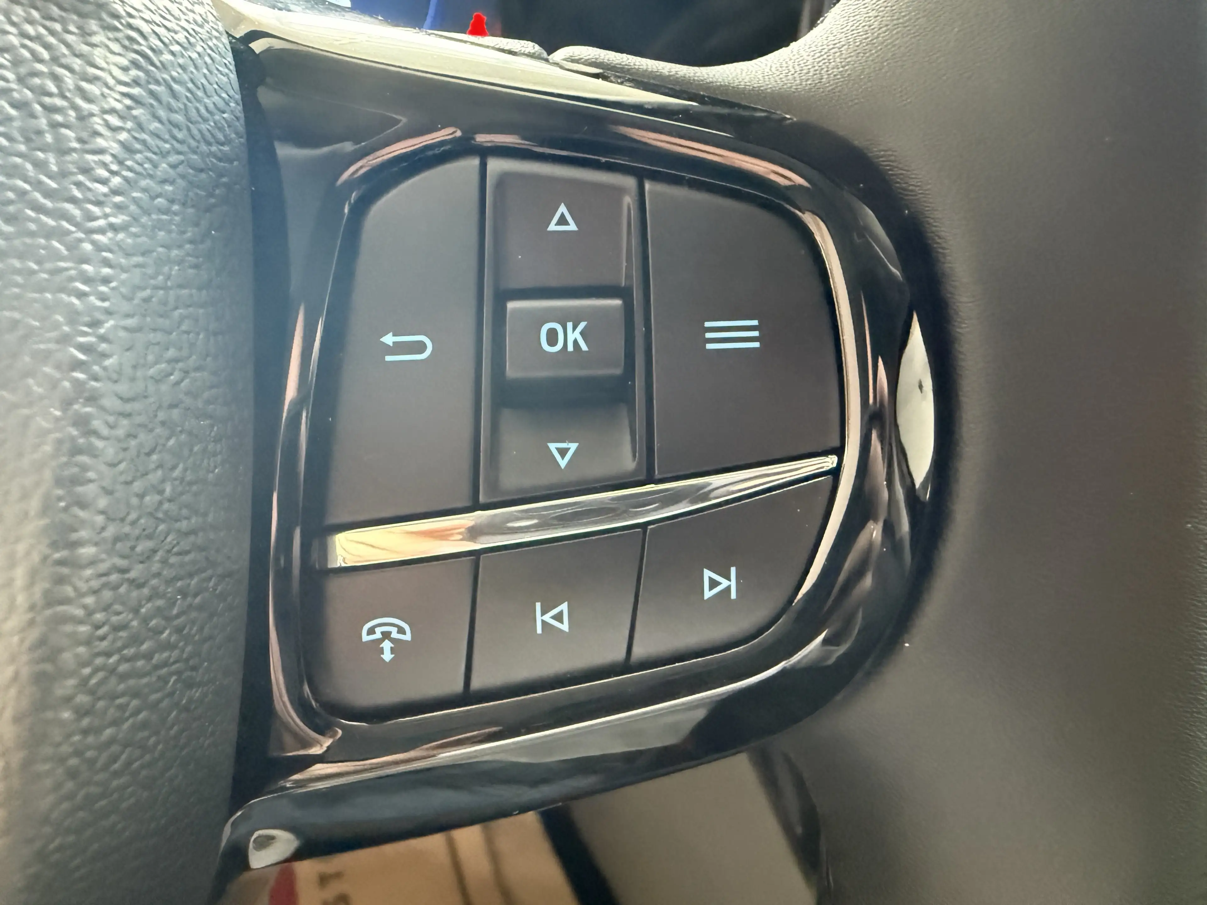 Ford Tourneo Custom Titanium X L1 Standheizung / 70L Tank / ACC — photo 14