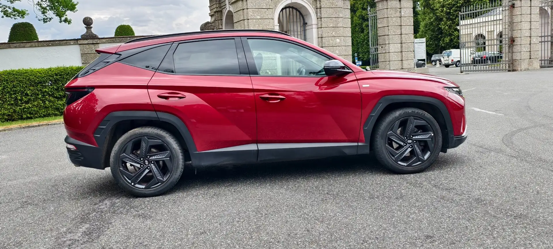 Hyundai TUCSON Select Mild-Hybrid 2WD, neue Reifen, Bremsen neu Rot - 1