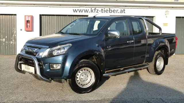 Isuzu D-Max 2.5 Twin Turbodiesel Space Cab Custom 4WD