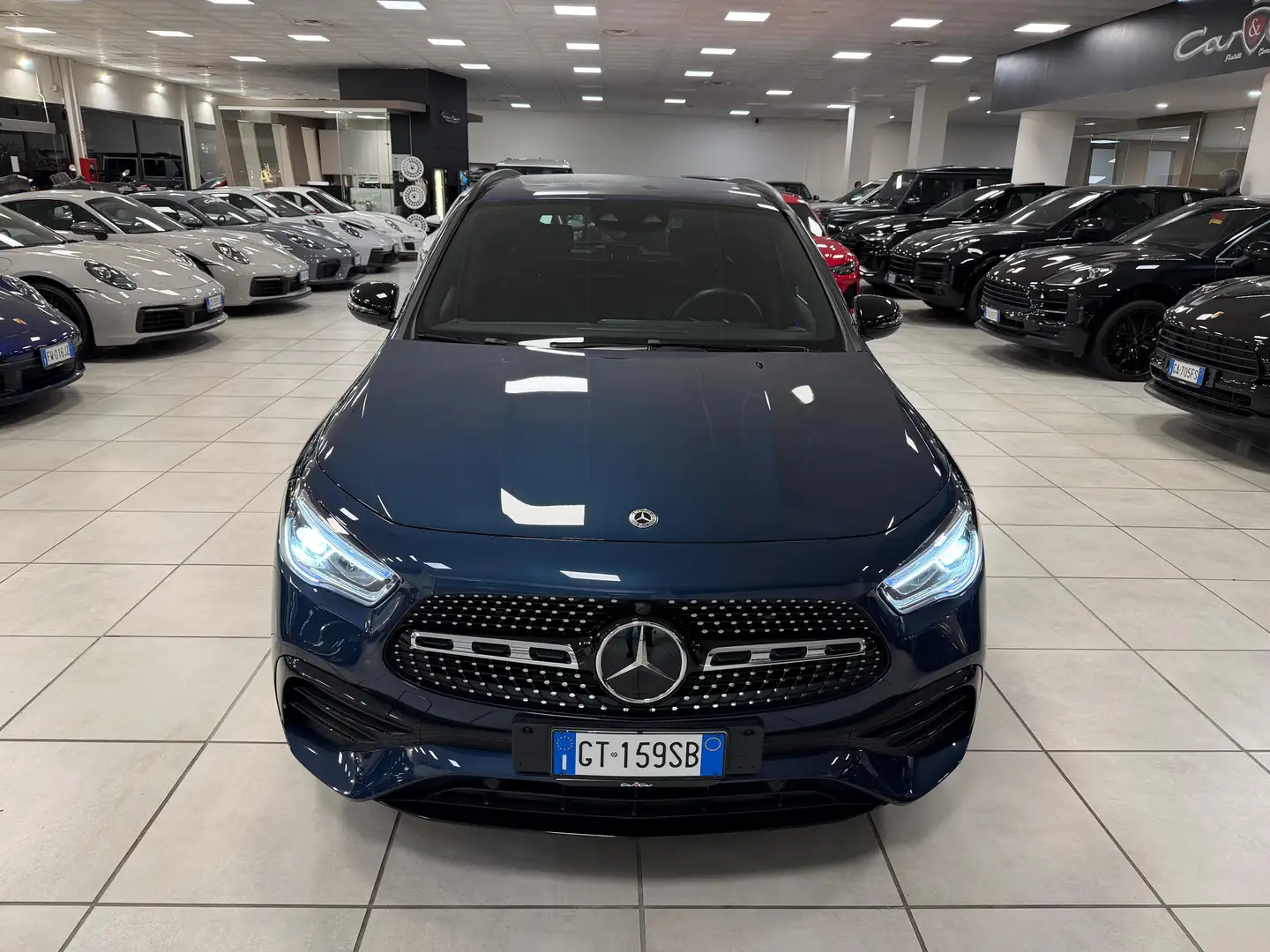 Mercedes-Benz GLA 220 d Premium Amg auto Blu/Azzurro - 2
