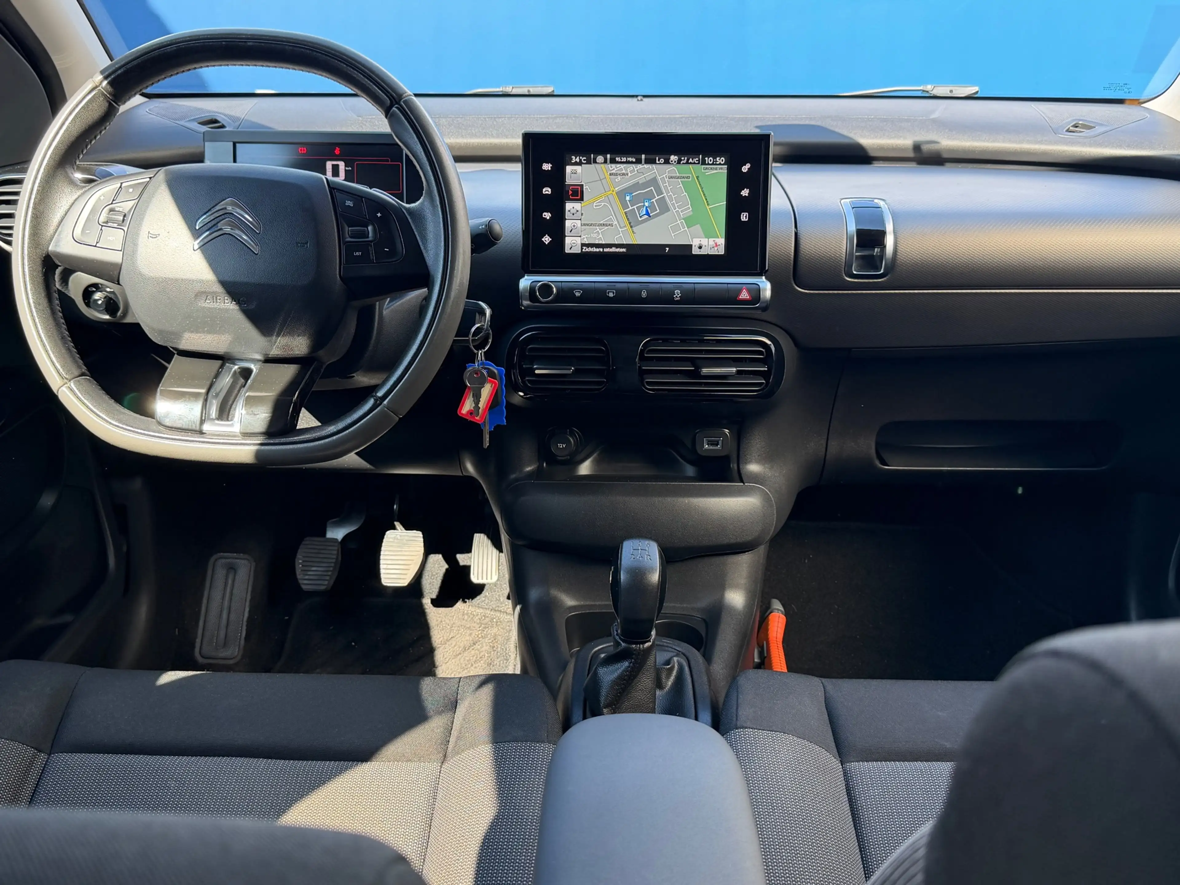 Citroen C4 Cactus 1.2 PureTech Shine|Distributie vv in 2024|Trekhaak — photo 2