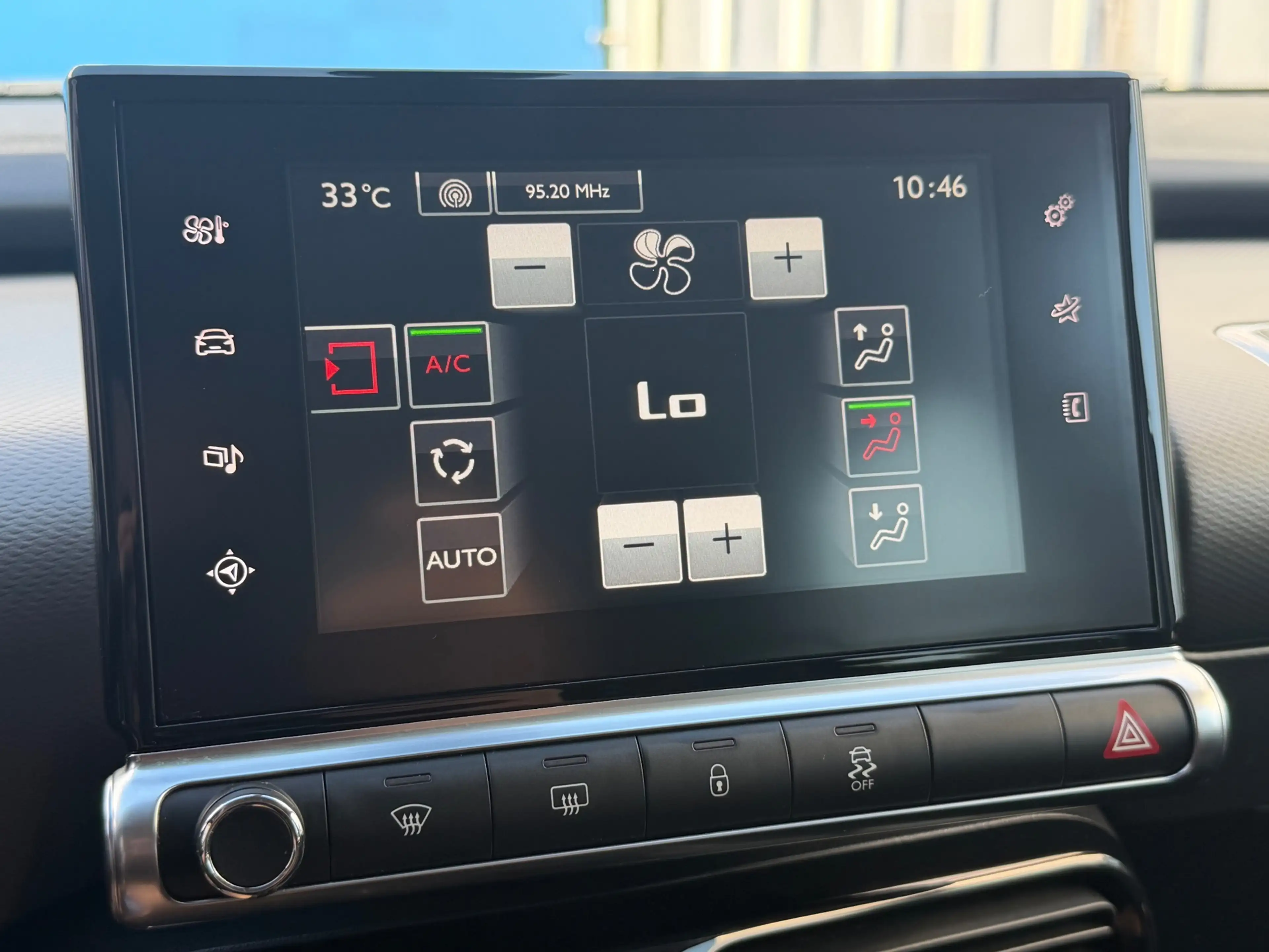 Citroen C4 Cactus 1.2 PureTech Shine|Distributie vv in 2024|Trekhaak — photo 15