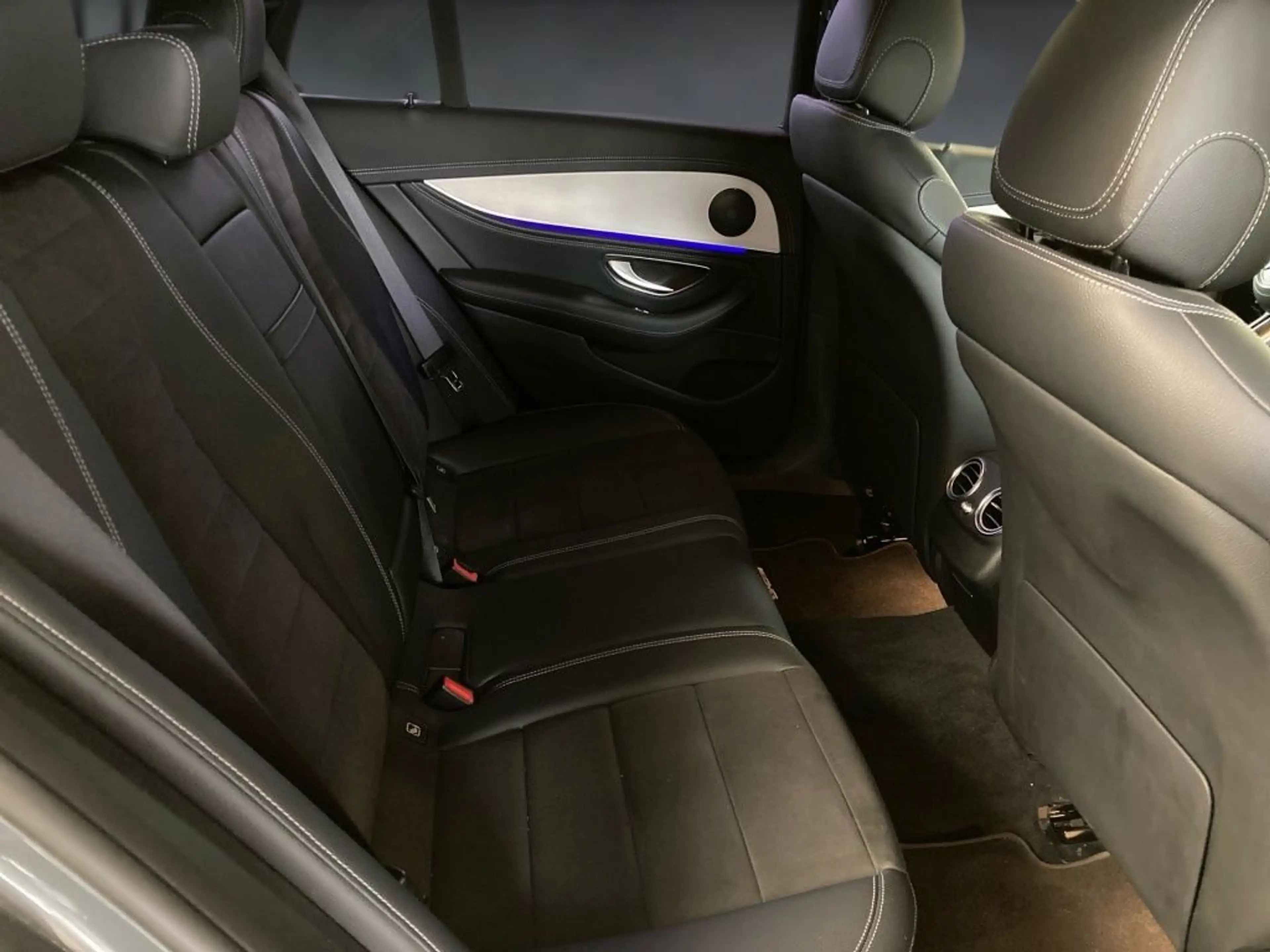 Mercedes-Benz E 450 4M T AMG+AHK+360°+SD+Distronic+Memory — photo 14