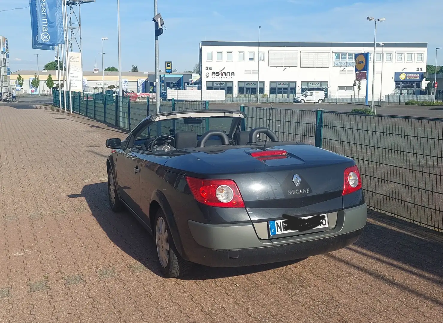 Renault Megane Avantage - 1