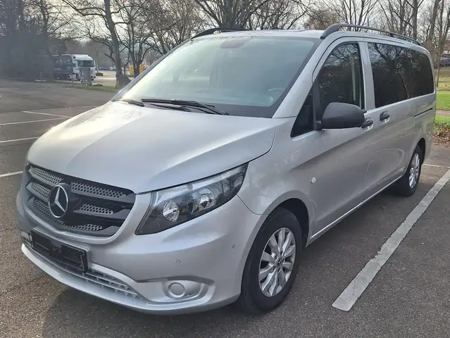Mercedes-Benz Vito Vito 114 CDI Tourer 7 G-Tronic  Kamera Navi sitzh.