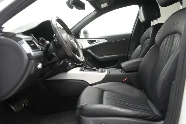 Audi A6 view 10