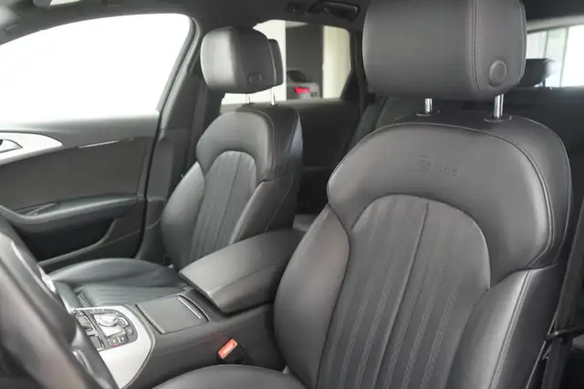 Audi A6 view 12