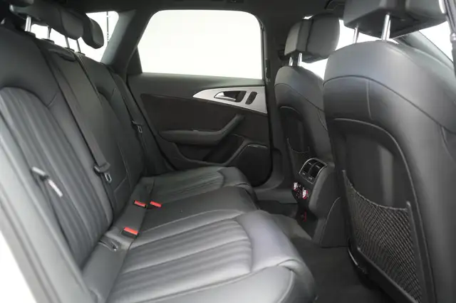 Audi A6 view 9