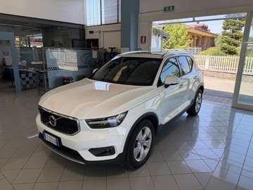 XC40 2.0 d3 Momentum awd geartronic my20