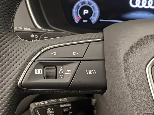 Audi Q5 view 13