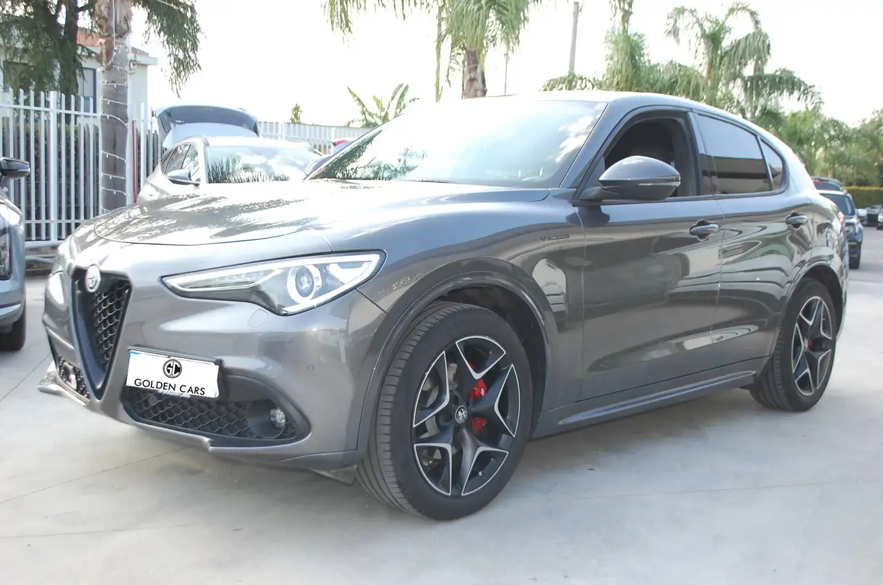 Alfa Romeo Stelvio 2021