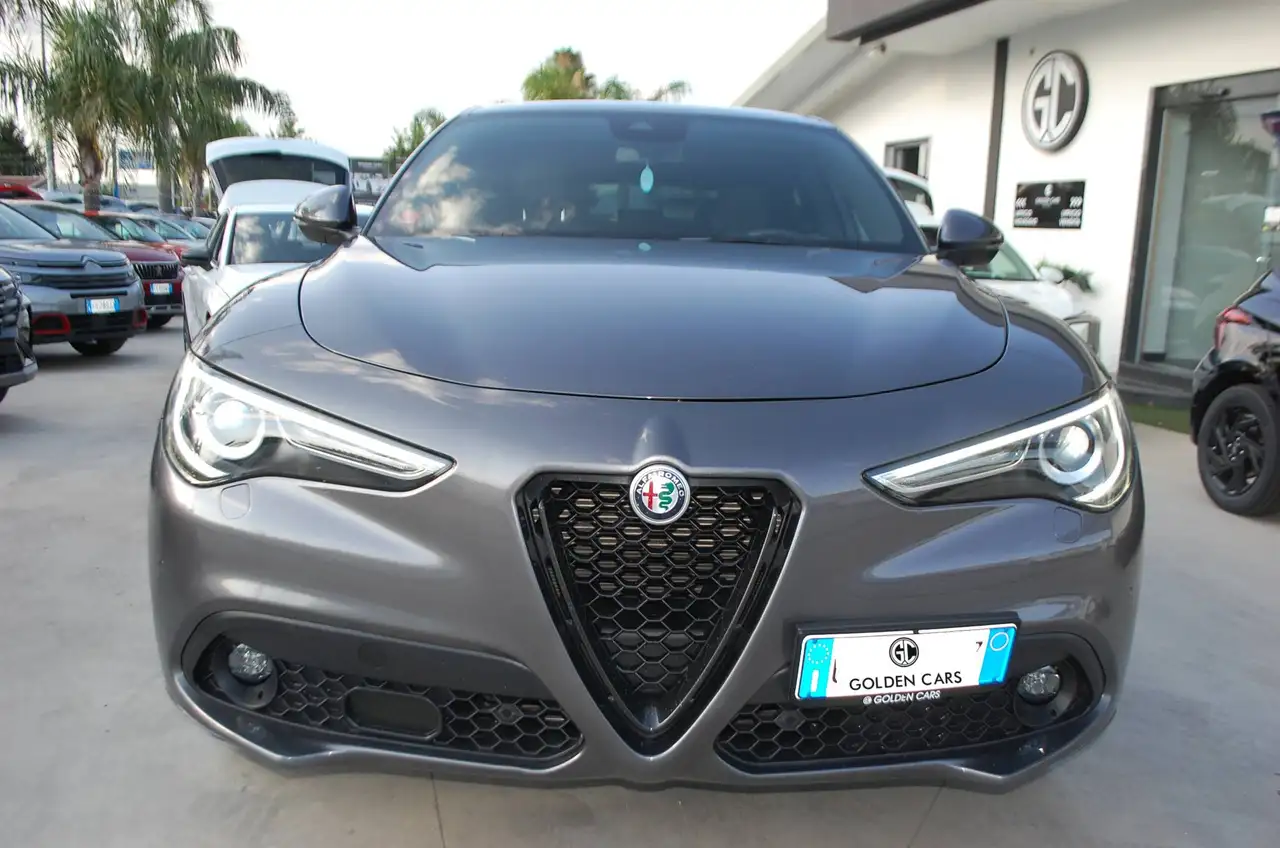 Alfa Romeo Stelvio 2021