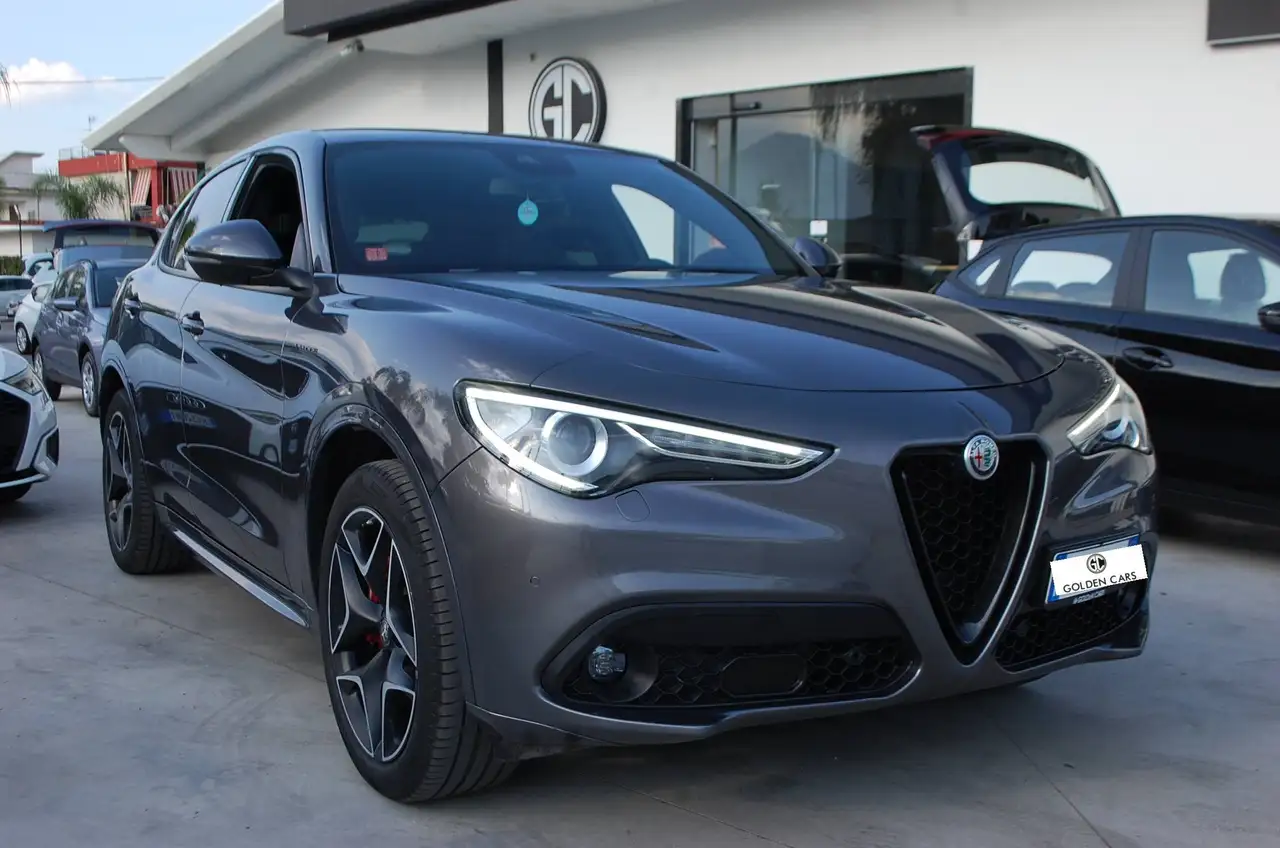 Alfa Romeo Stelvio 2021