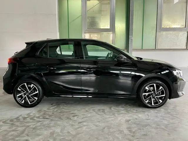 Opel Corsa view 8