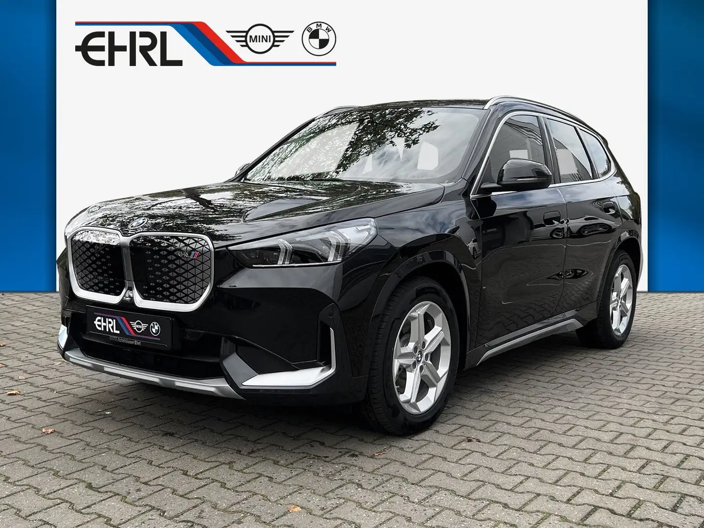 BMW iX1 xDrive30 xLine UPE: 63.030€ Noir - 1