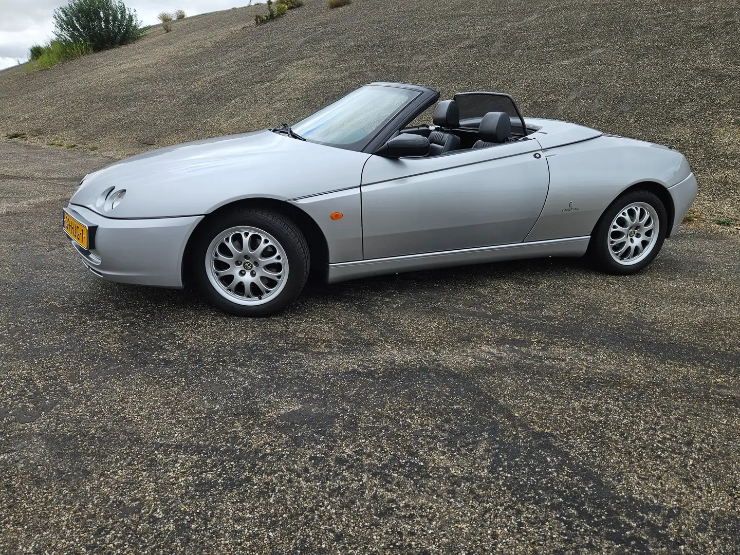 Alfa Romeo Spider Spider 2.0 JTS Zilver - 2