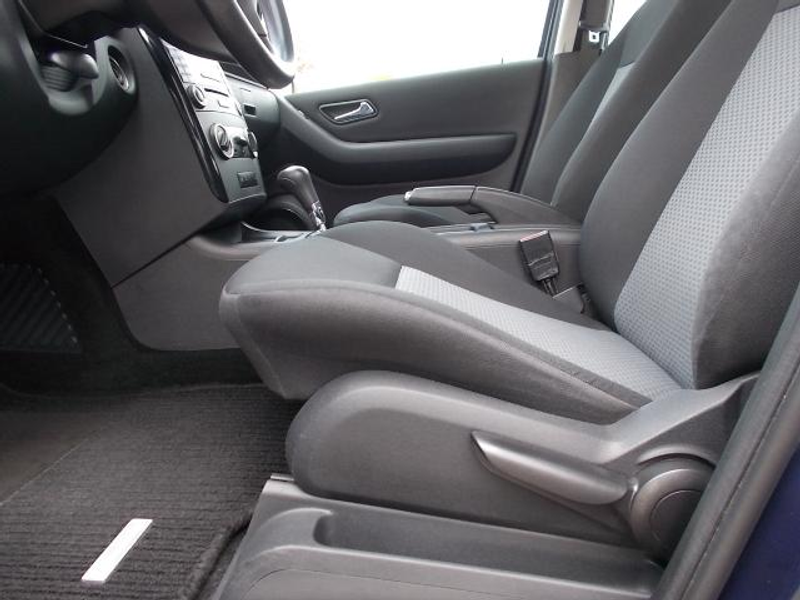 Mercedes-Benz A 150 Xenon, PDC, Sitzheiz., Allwetterreifen — photo 15