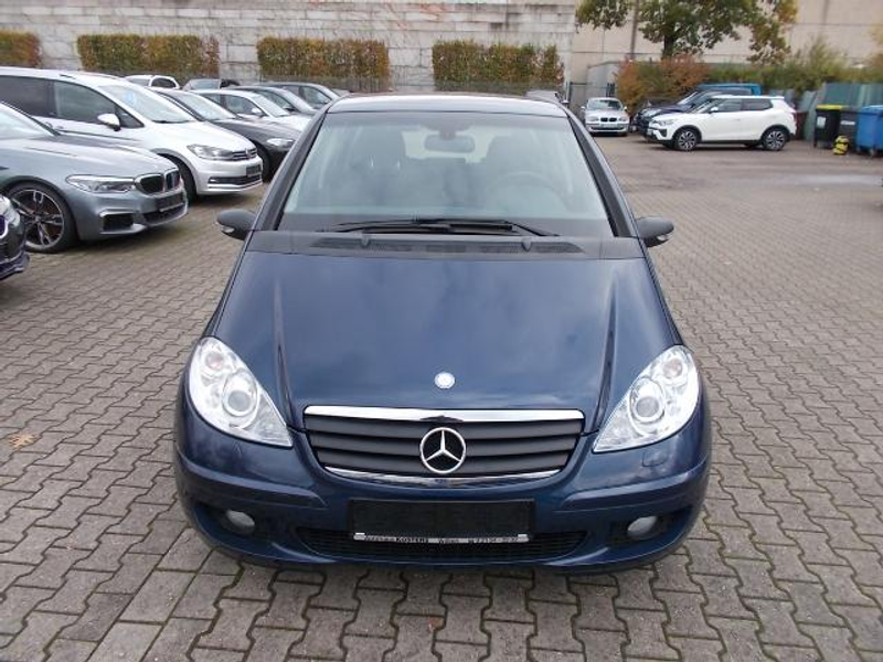 Mercedes-Benz A 150 Xenon, PDC, Sitzheiz., Allwetterreifen — photo 2