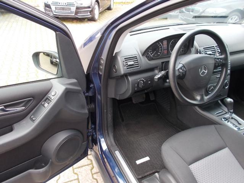 Mercedes-Benz A 150 Xenon, PDC, Sitzheiz., Allwetterreifen — photo 13