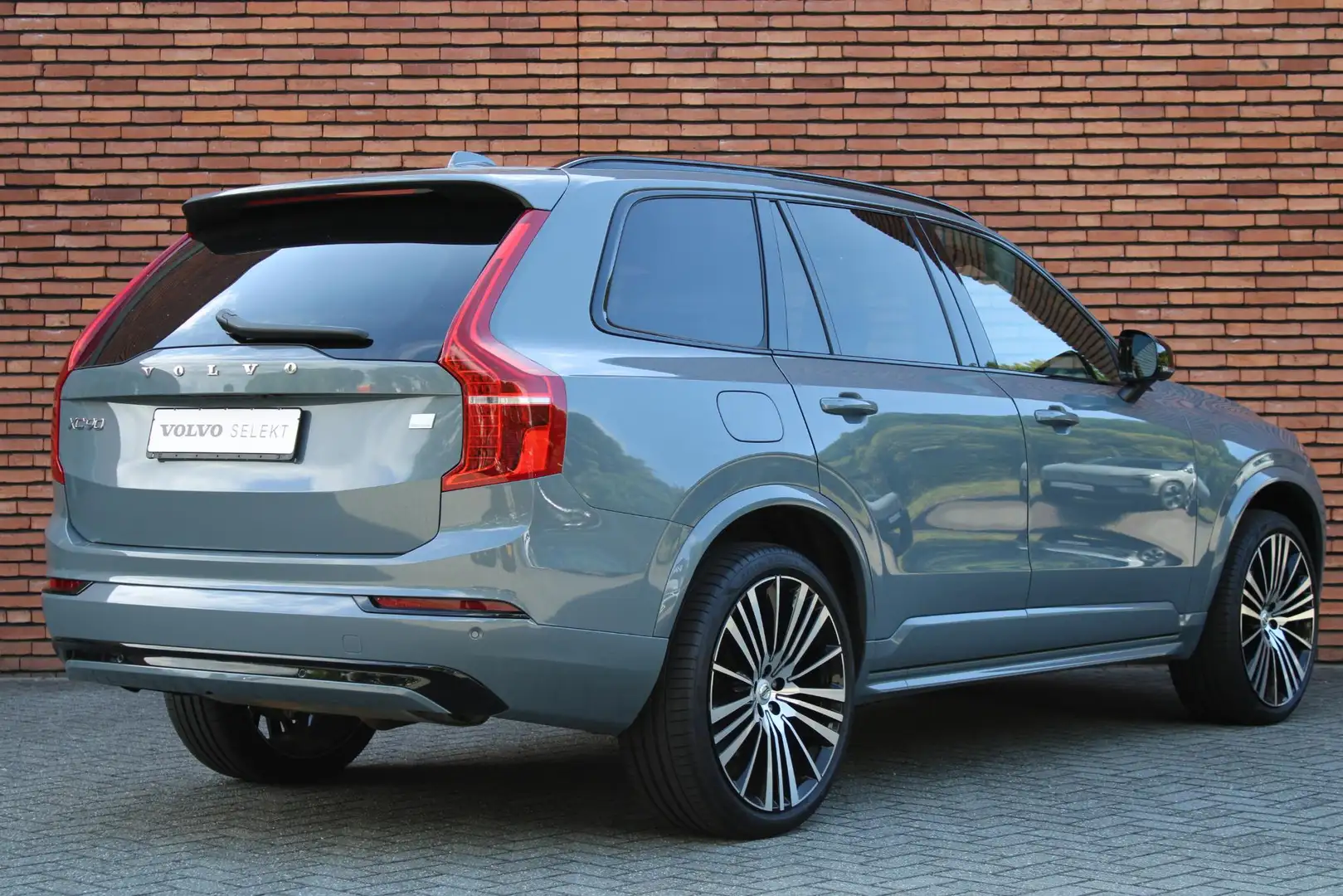 Volvo XC90 T8 Plug-in hybrid AWD Ultra Dark | Trekhaak | Pano Grijs - 2