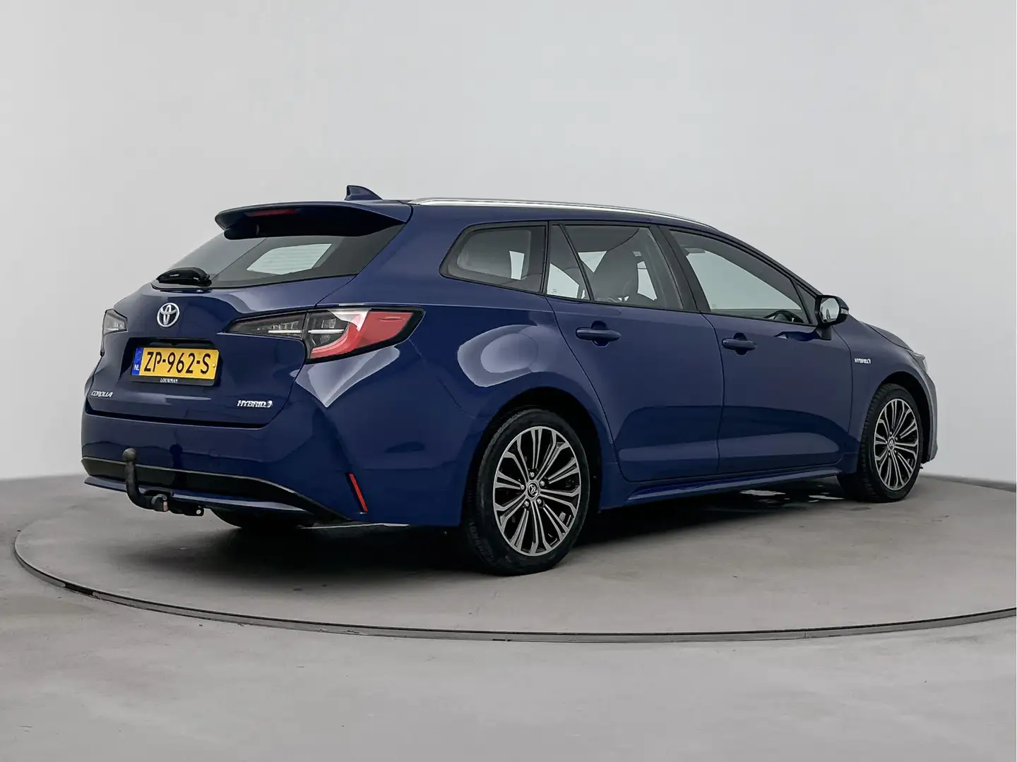 Toyota Corolla Touring Sports 1.8 Hybrid First Edition | Trekhaak Blauw - 2