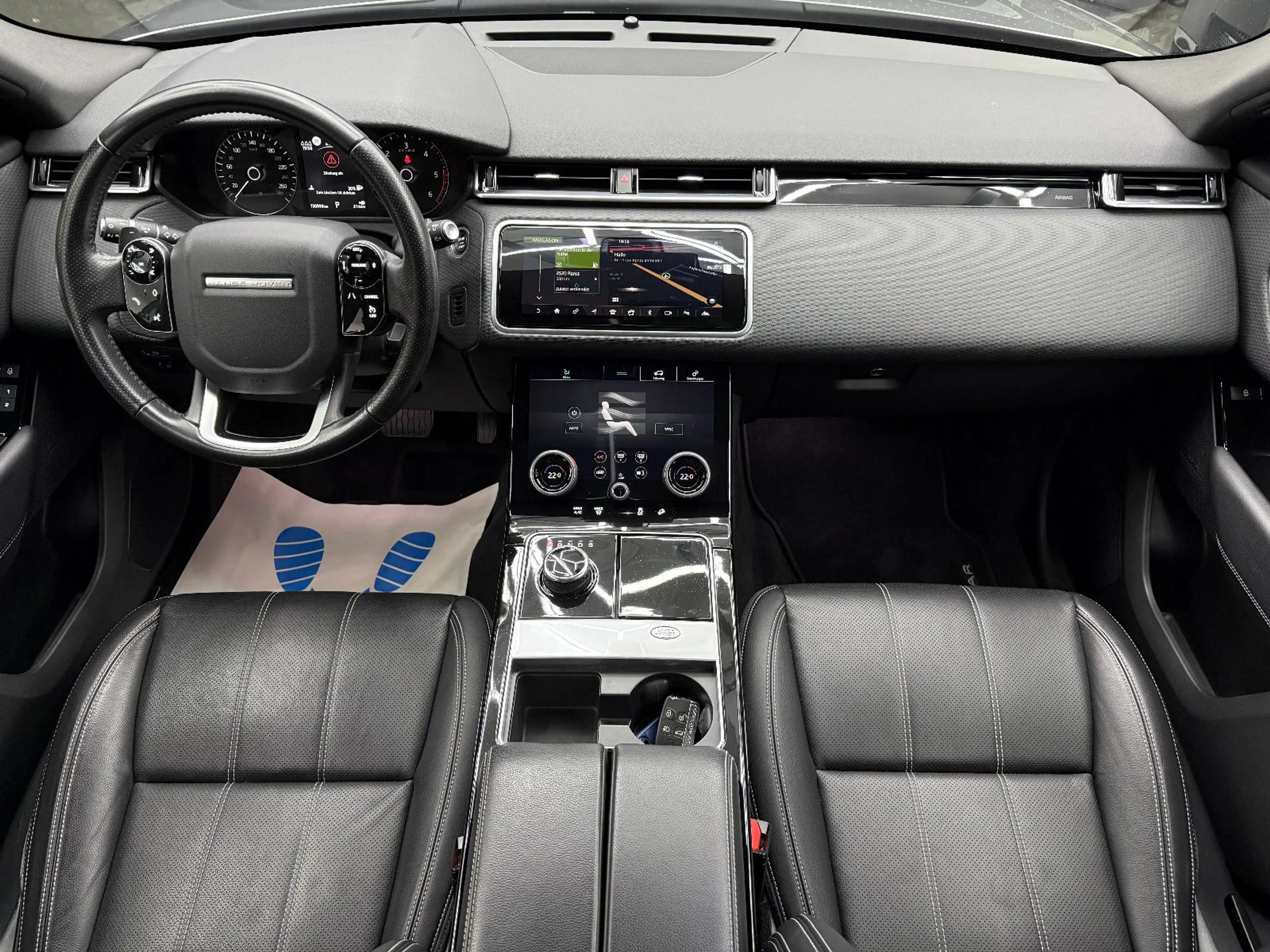 Land Rover Range Rover Velar S 2.0 D240 Keyless Kamera Pano — photo 8