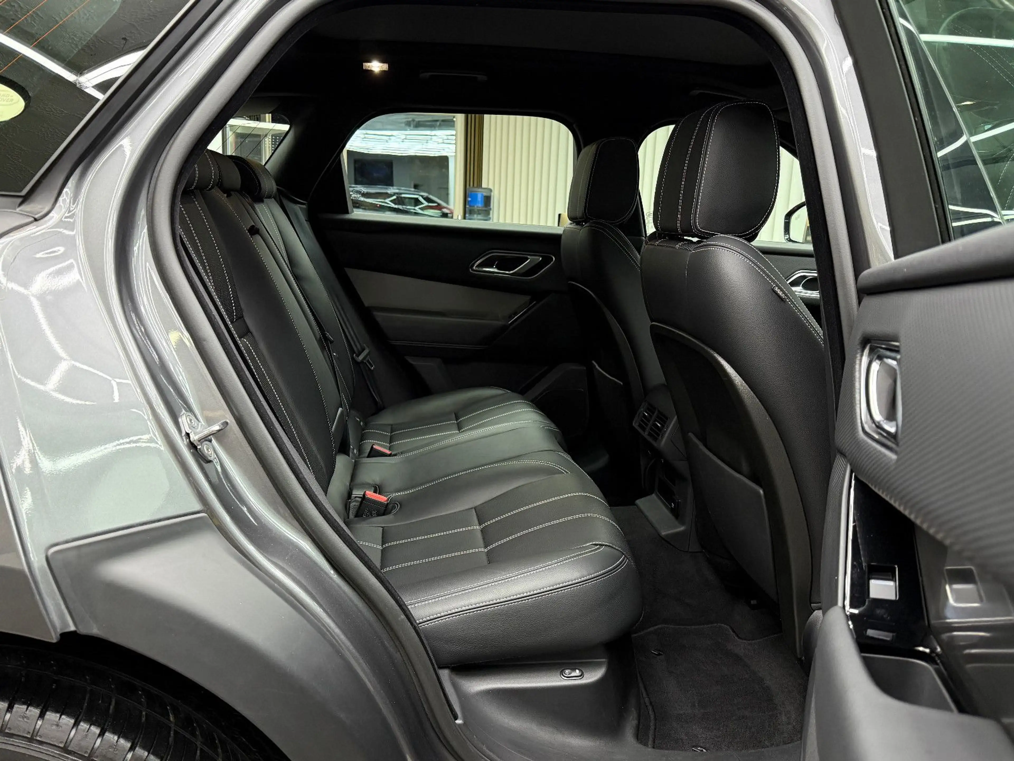 Land Rover Range Rover Velar S 2.0 D240 Keyless Kamera Pano — photo 13